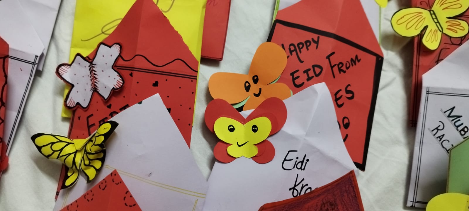 Neatly packed seasonal support envelopes